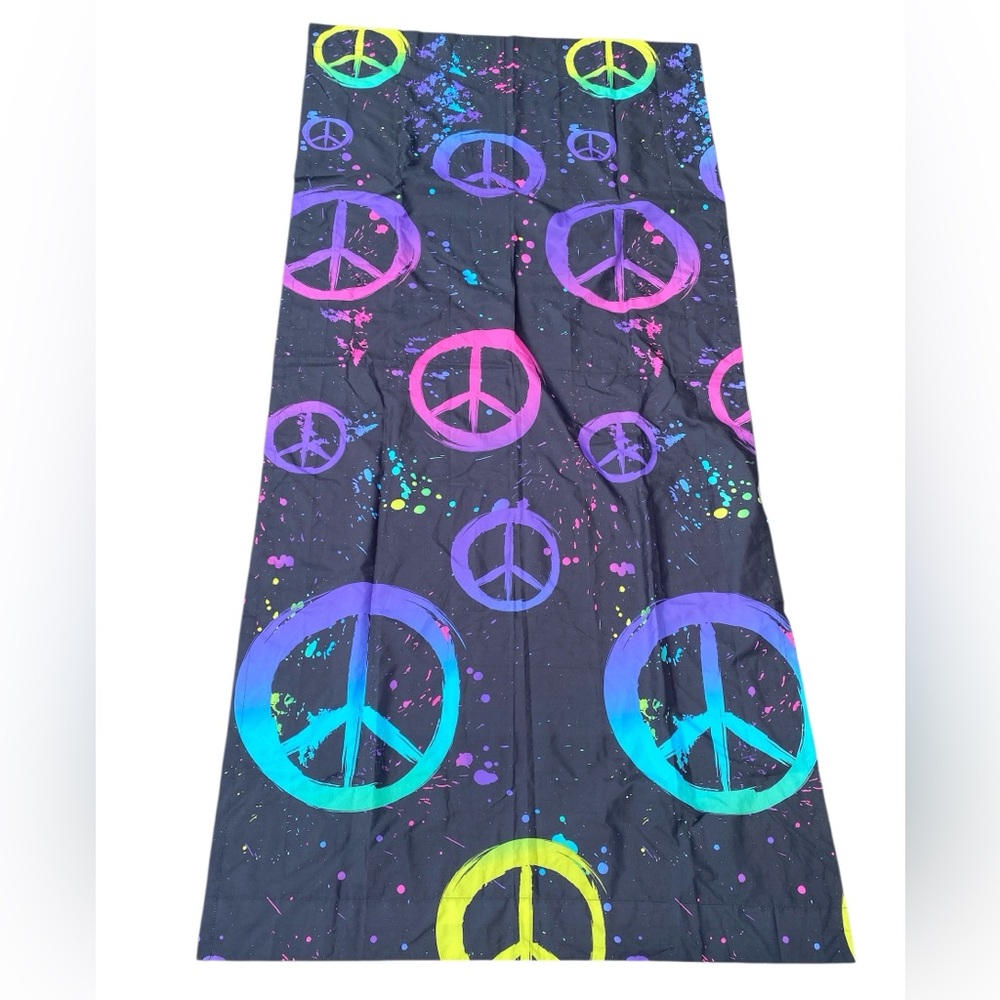 2 Peace sign curtains